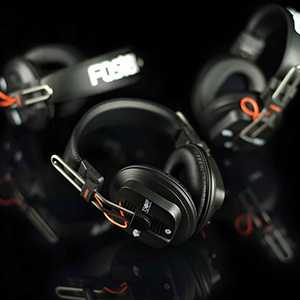 FOSTEX